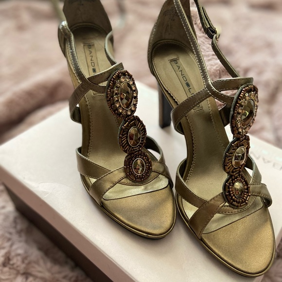 Brand New with Box Bronze Bandolino Strappy heels - Picture 1 of 6